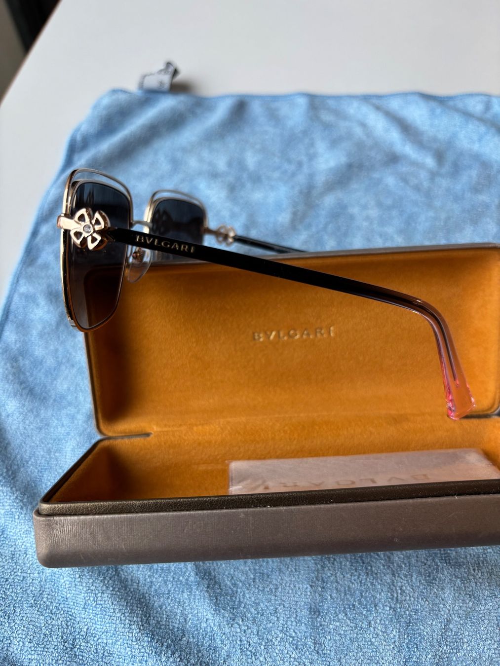 Bulgari Lunettes & Verres: Lunettes de soleil BVGARI – Neuf (Voir description) à Saignelégier par teres27 2
