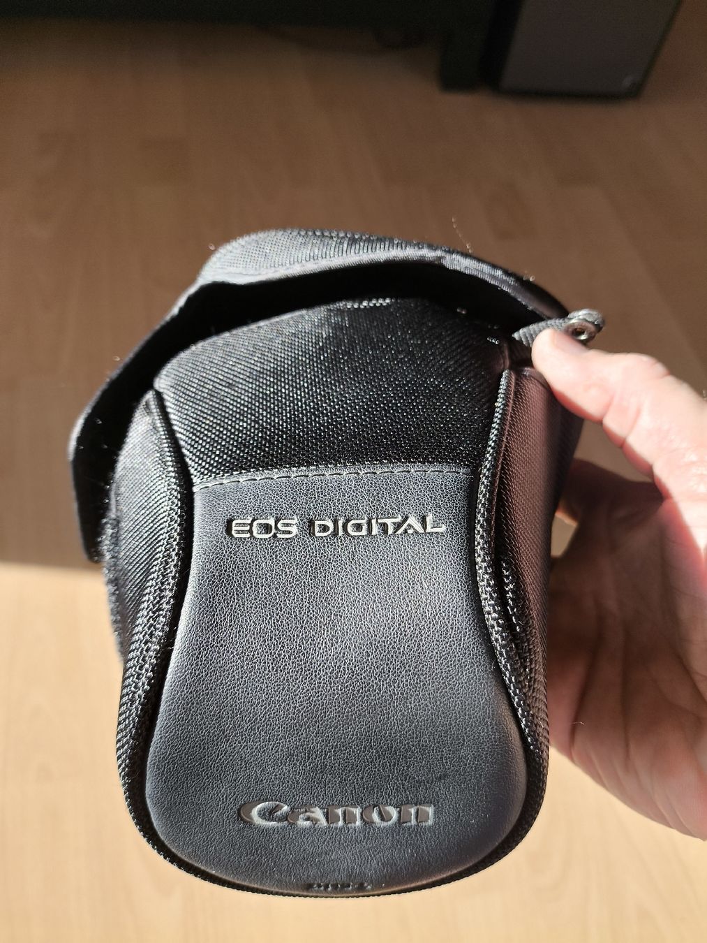 Canon Fotocamera: DSLR camera Canon Kiss X4 – Usato da Rebstein venduto da sho_7yky 9