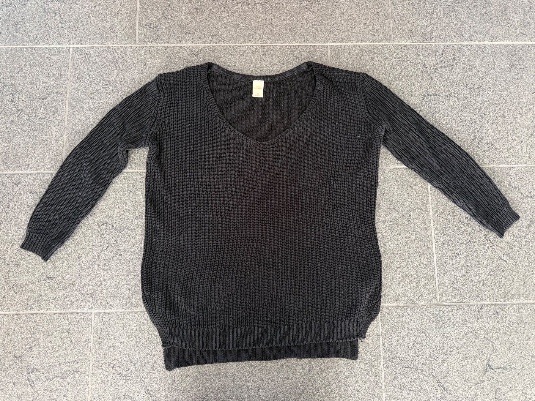Zebra Pullover & Sweatshirts: Pullover Strick V-Ausschnitt Grösse XS – Neu (gemäss Beschreibung) aus Rupperswil von Nila_7