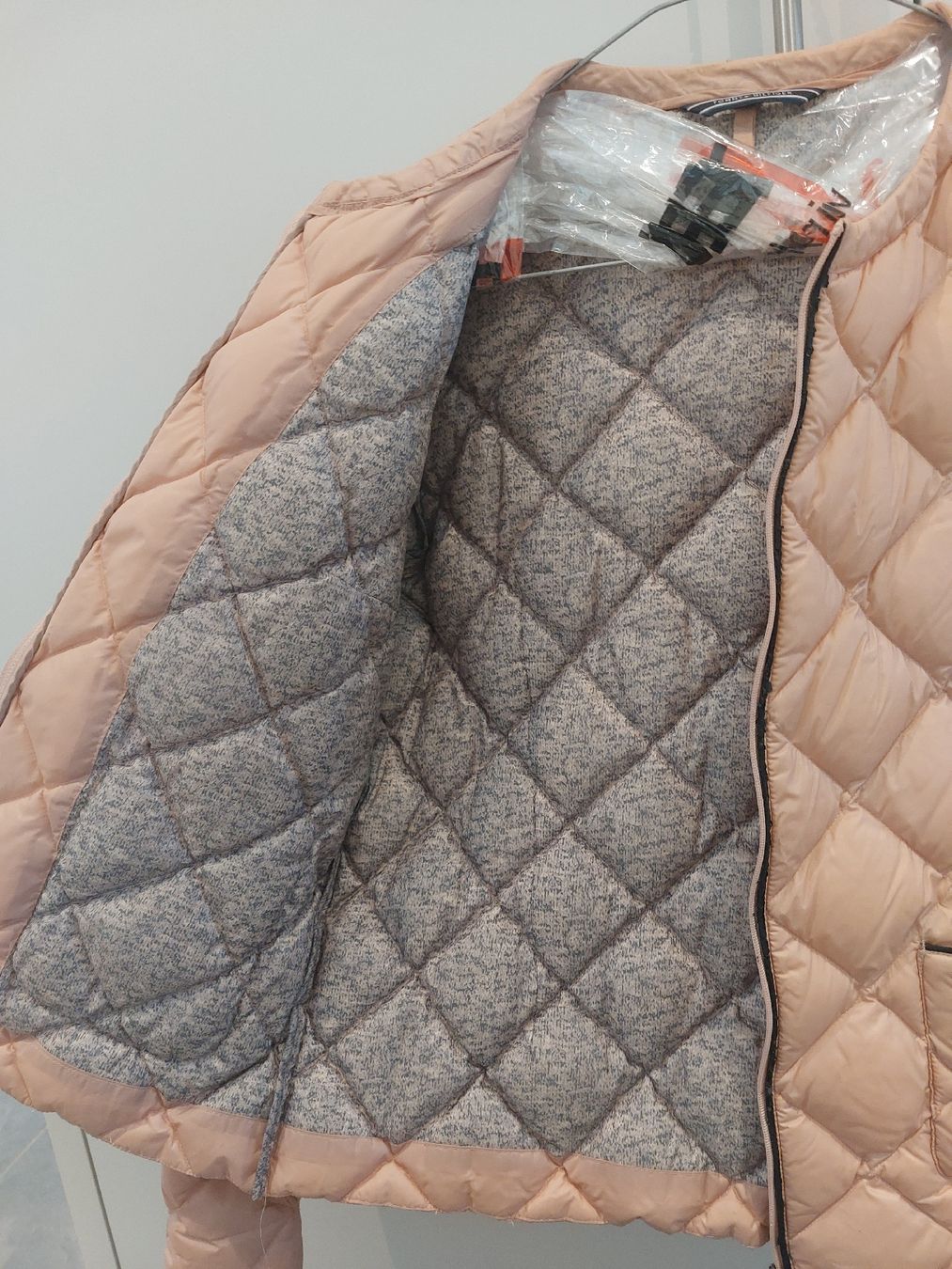 Tommy Hilfiger Giacche: Tommy Hilfiger Steppjacke – Usato da Wollerau venduto da _2kp5 4