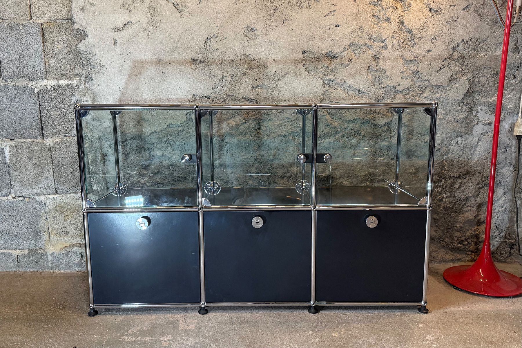 USM Vetrine: Schwarzes USM Sideboard/Vitrine – Usato da Schalunen venduto da Schwende2 5