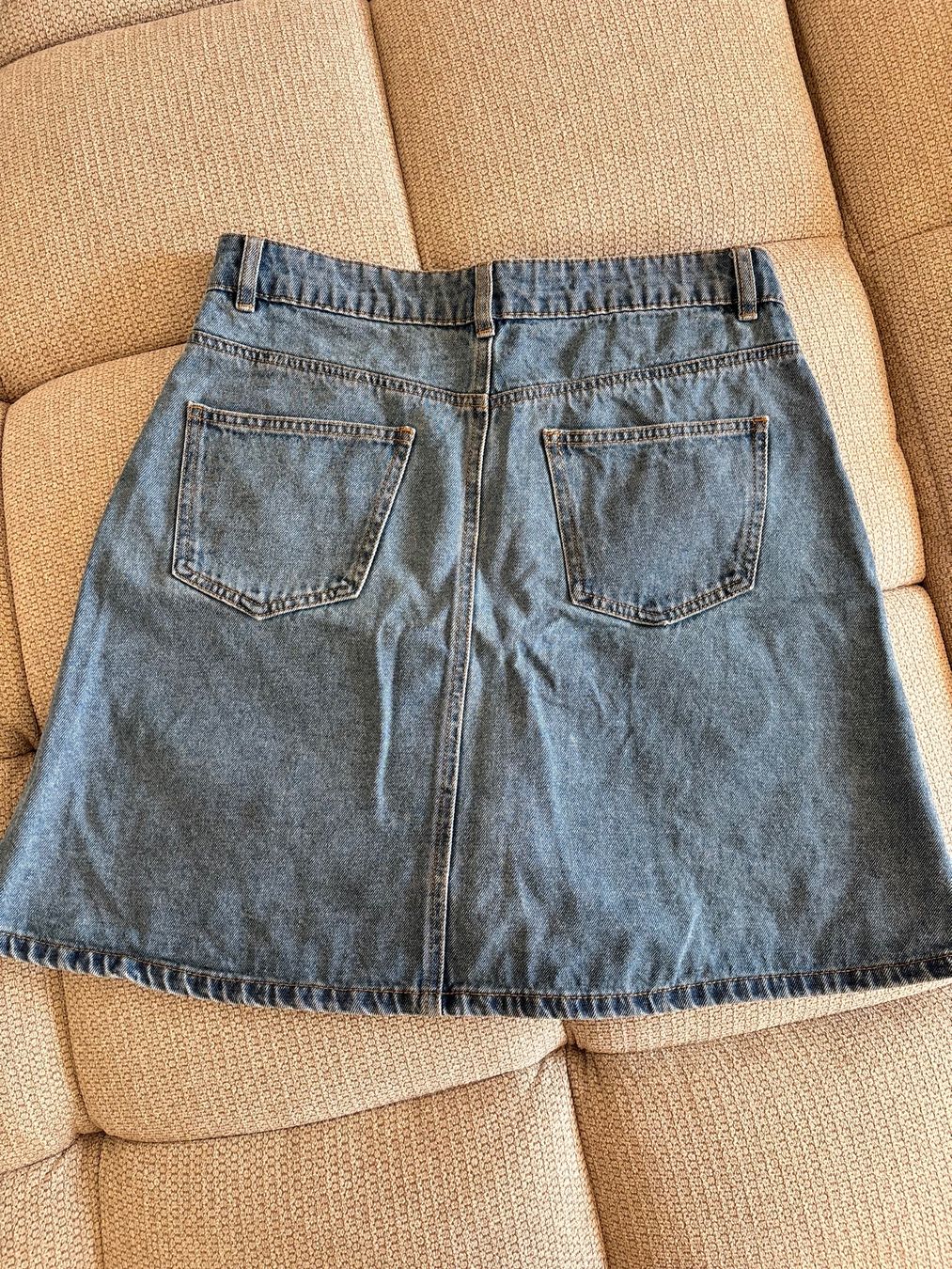 Vero Moda Jeans: Jupe en jeans – Usato da Bulle venduto da lfr_gfx8 1
