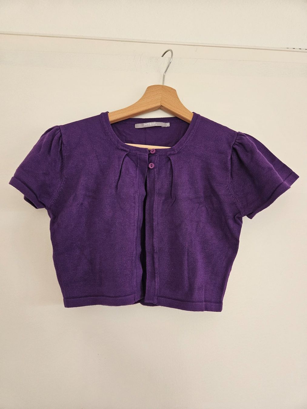 Top: Kurzes Oberteil Gr.XS violett – Usato da Schaffhausen venduto da sabrina915