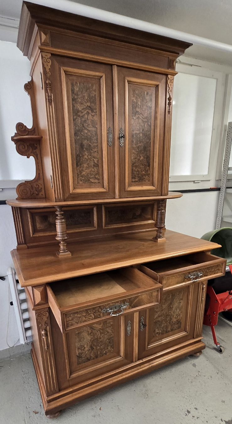 Buffets: altes Buffet , Anrichte ,  Holzbuffet , Küchenbuffet – D'occasion à Zürich par Reni8048 2