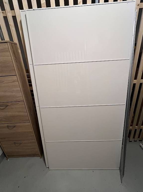 Porte: IKEA Pax Schiebetüren 2m x 2m  – Usato da Menziken venduto da pau_9swl