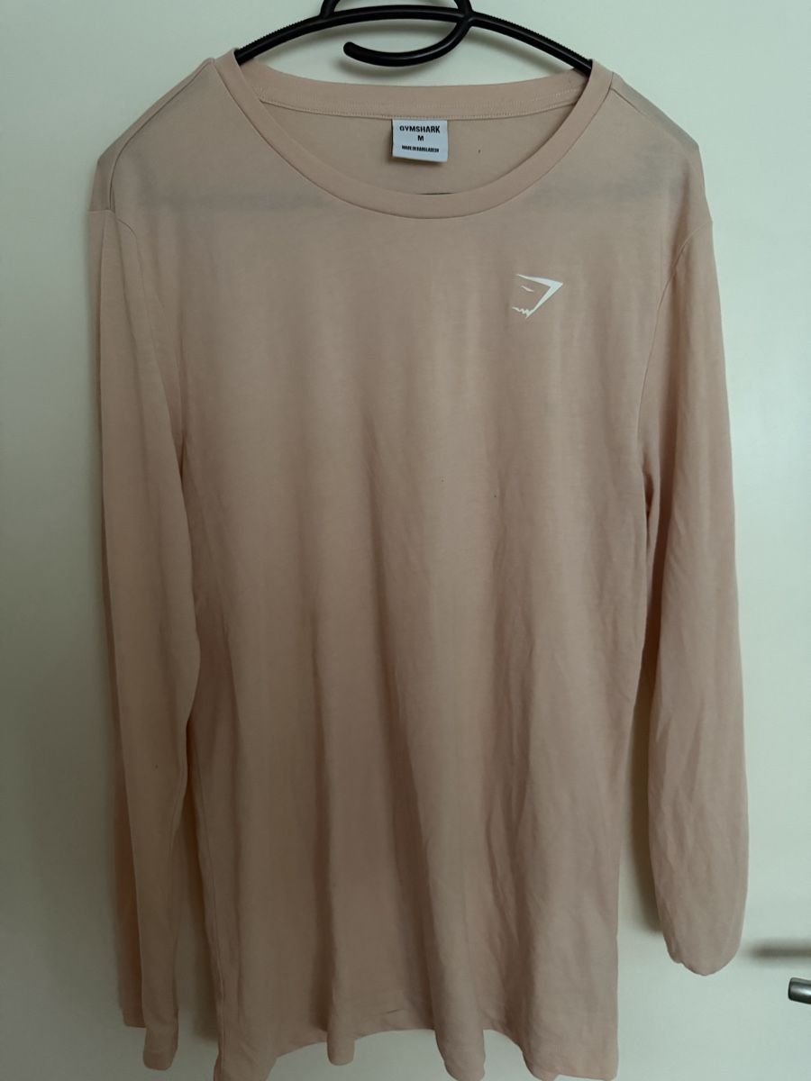 Gymshark Top: Rosa Gymshark Long Sleeve  – Usato da Thierachern venduto da due_ls6w