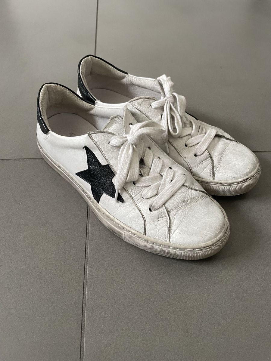 Herrenschuhe: Y2K sneakers with star – Gebraucht aus Morbio Inferiore von fla-