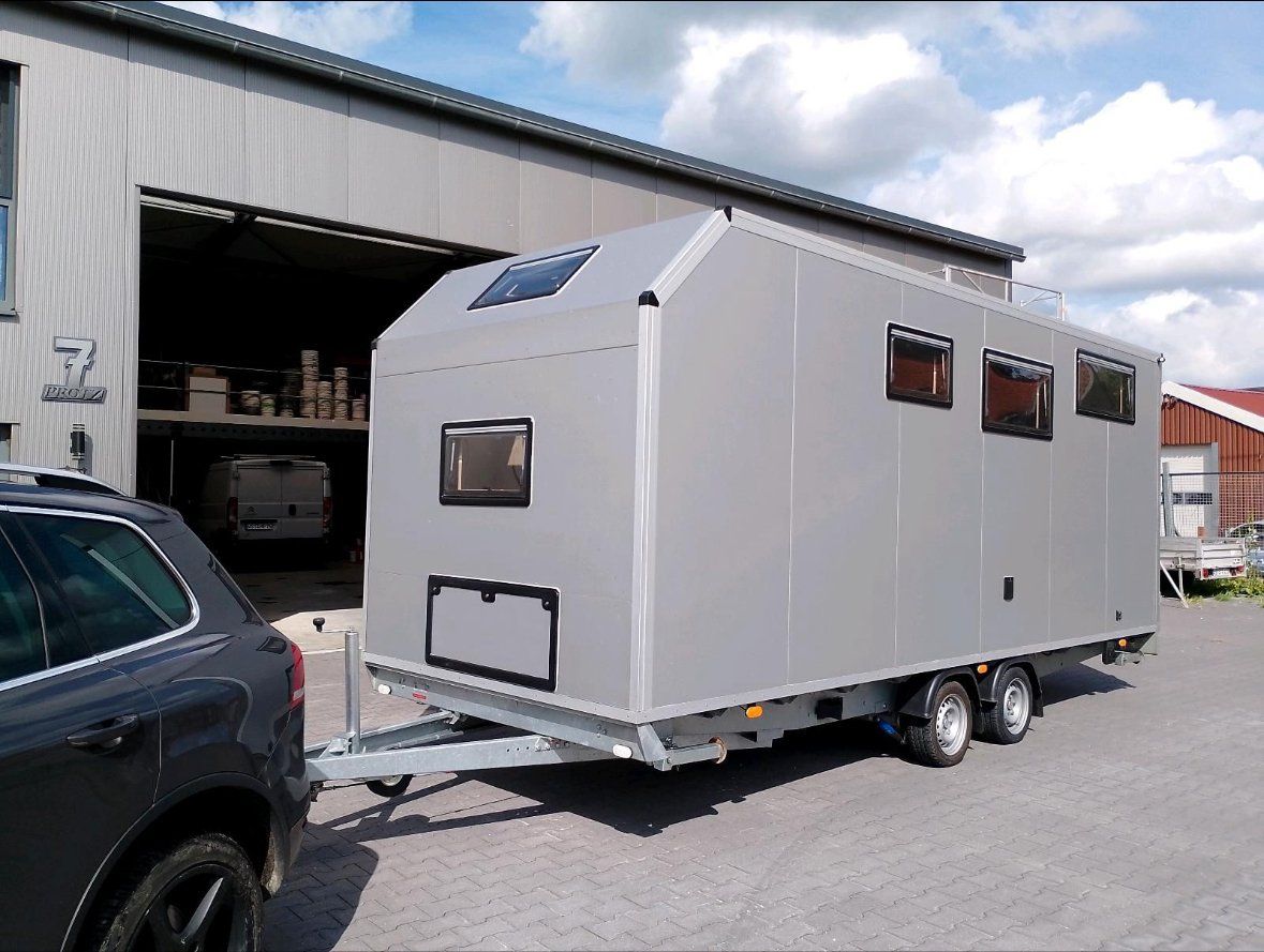 Remorques: Einmaliger Wohnwagen, 3.5t autark – D'occasion à Hagenbuch ZH par Caleb 1