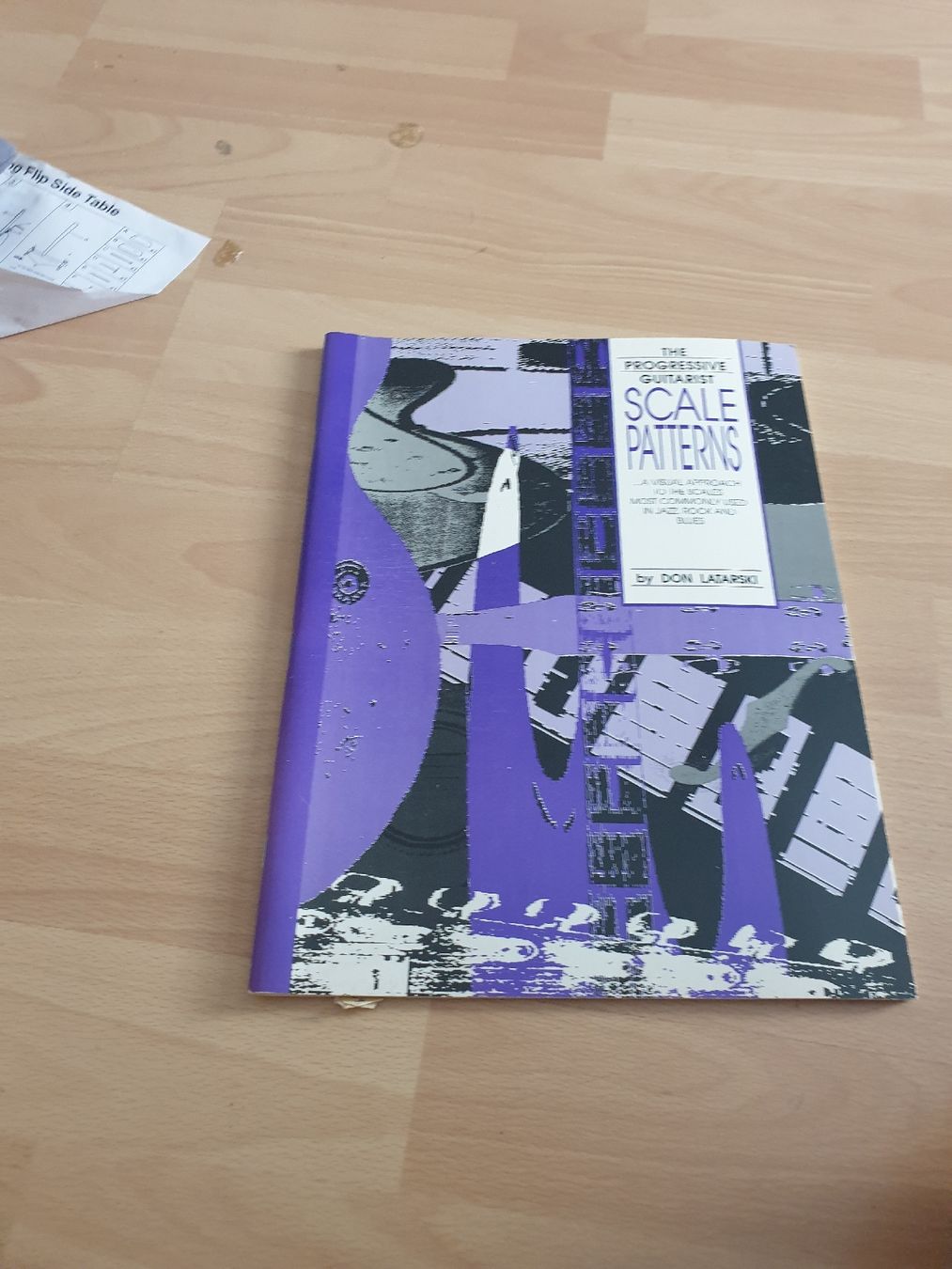 Livres: Guitar Book Scale Patterns by Don Latarski good condition – D'occasion à Basel par tho_7xlw