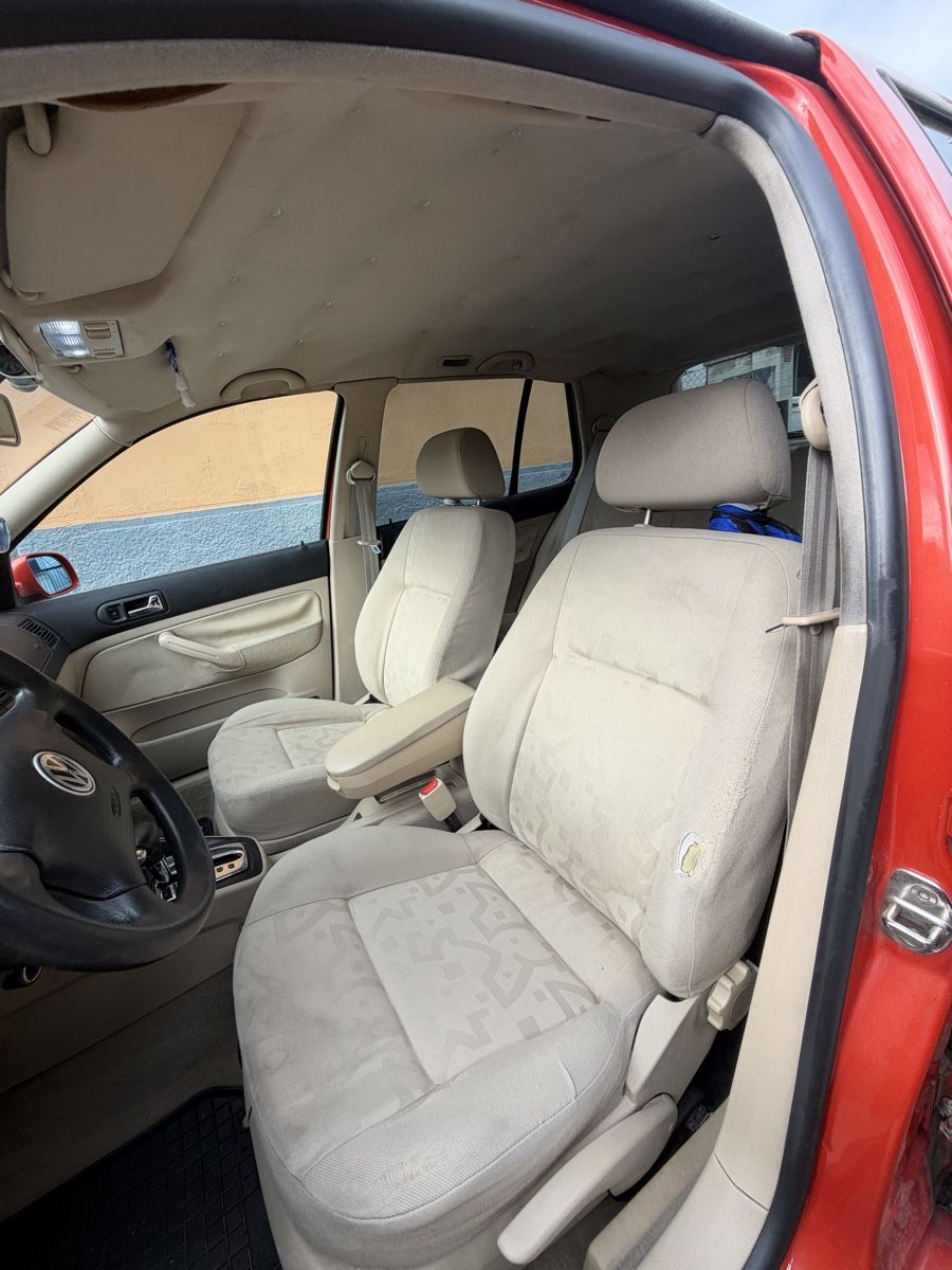 VW Autos: Golf 4 1.6 automat – Gebraucht aus Bioggio von man_nmm7 7
