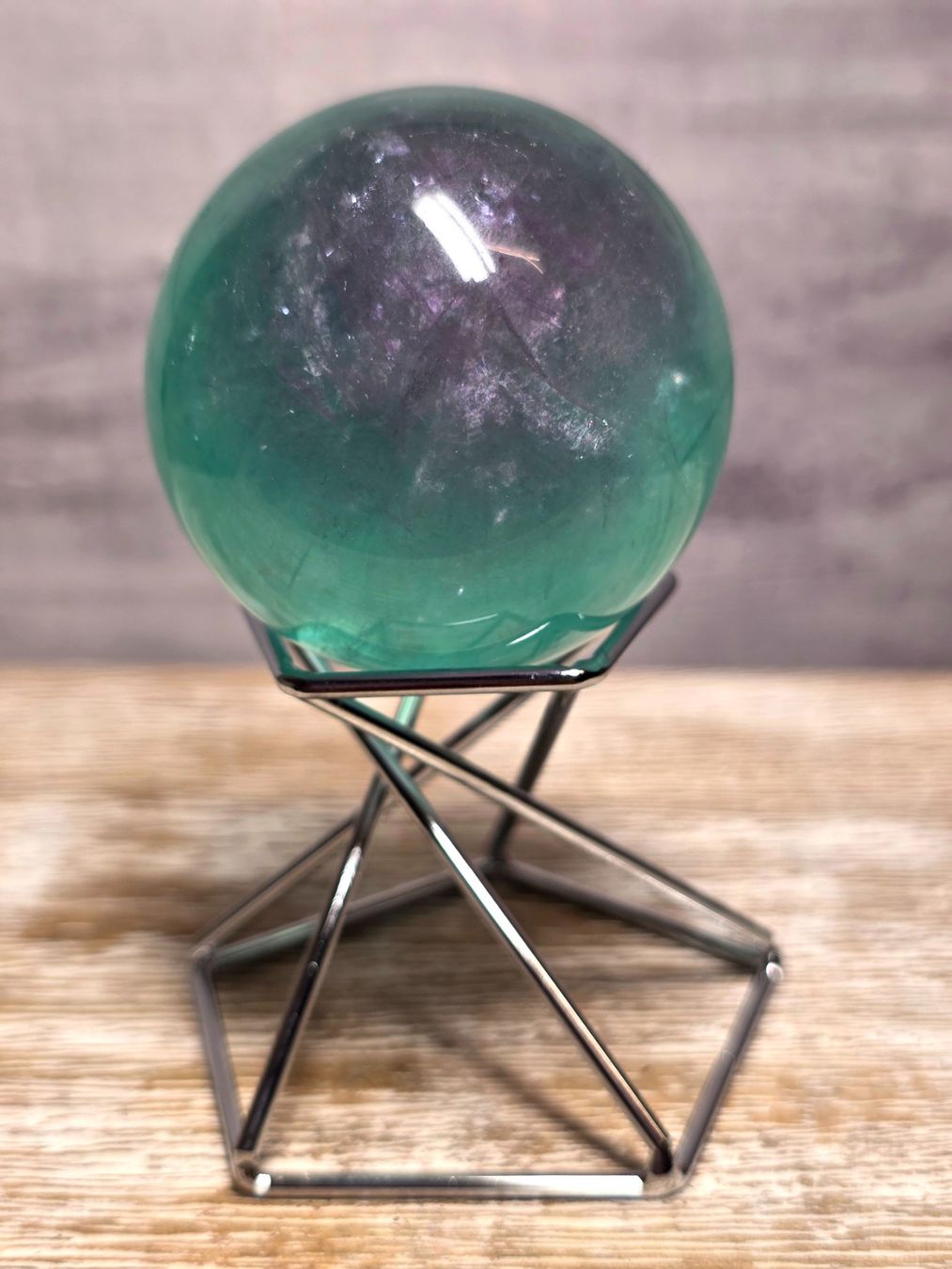 Minerali & Pietre curative: Fluorit Kugel 47mm 166g – Nuovo e nell'imballaggio originale da Matzingen venduto da Shay_Crystalz