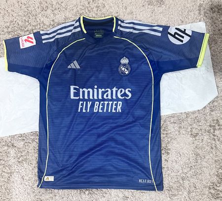 Fussballtrikot Real Madrid Adidas Grösse S Sehr Neu🔥