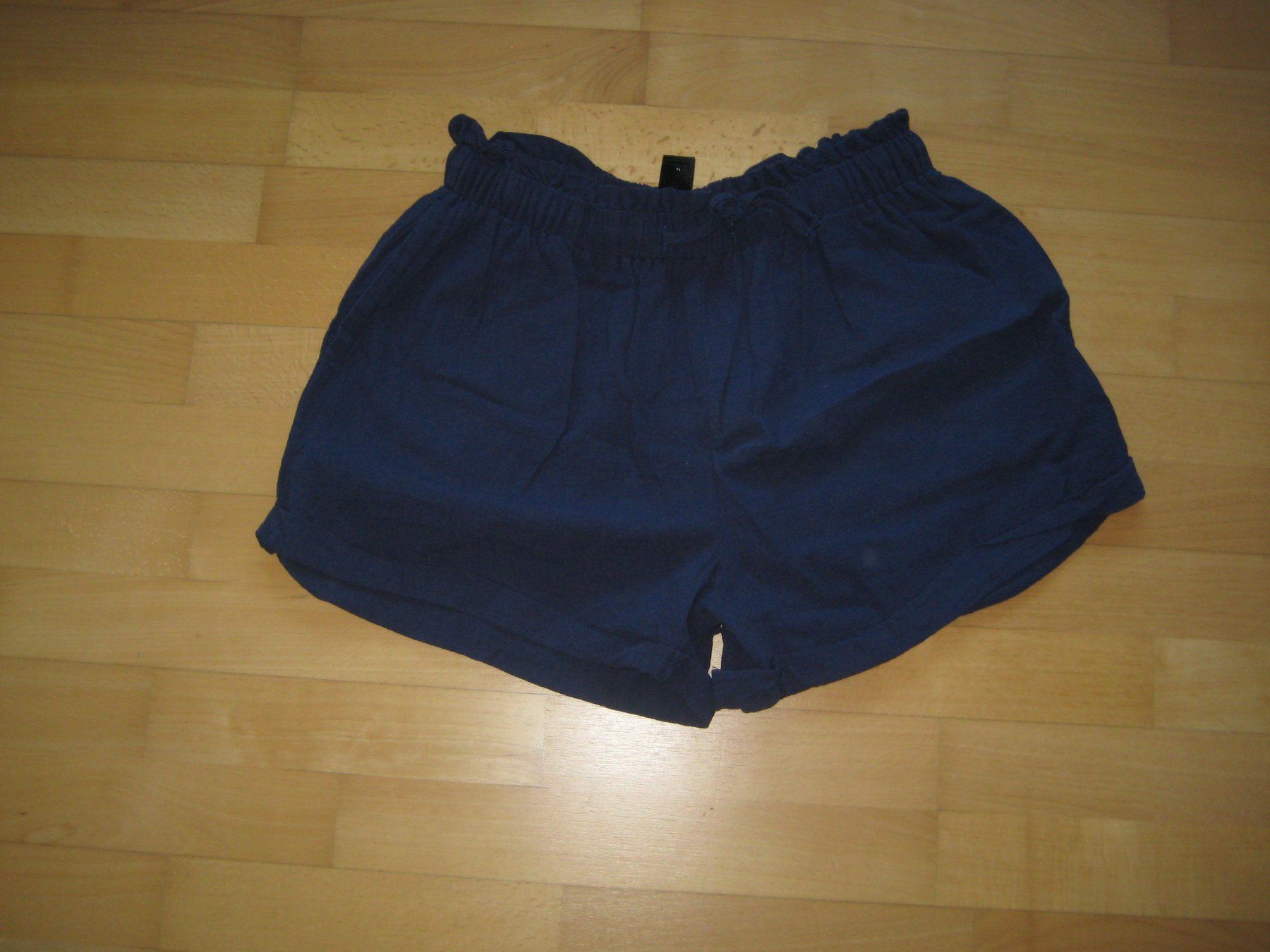 Pantaloni: Shorts dunkelblau Grösse L – Usato da Dietlikon venduto da kue_6cd5
