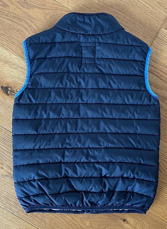 Sonstige Jungenkleidung: Gilet Weste 128 von S. Oliver – Gebraucht aus Männedorf von lachen2011 2