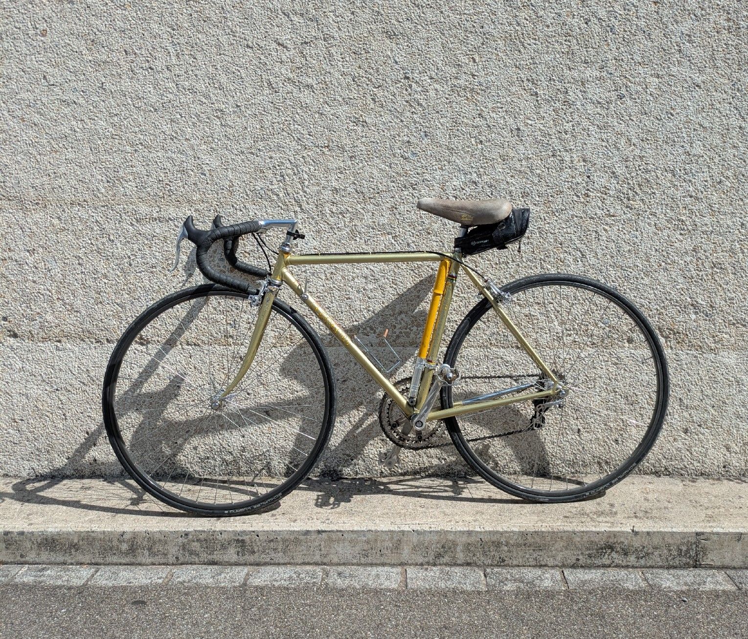 Biciclette: Einzigartiges Vintage Rennvelo Elementi – Usato da Ennetbaden venduto da kar_8xnp