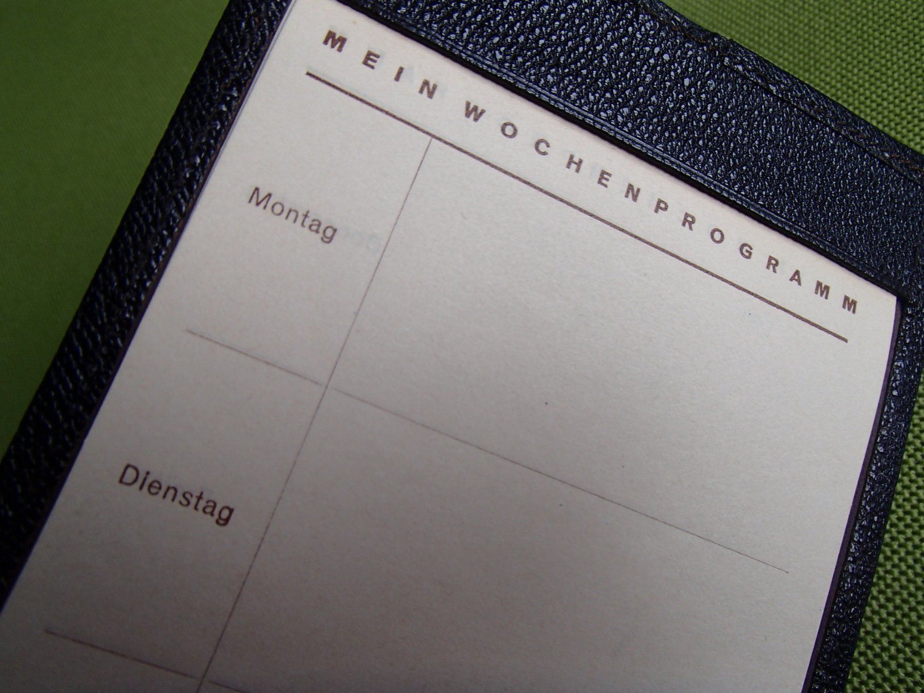 Kalender: Vintage schwarzer Leder Wochenplaner – Gebraucht aus Schöfflisdorf von pullux 3