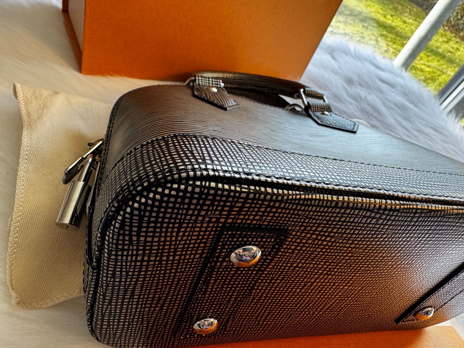 Sacs femmes: Louis Vuitton Alma bb – D'occasion à Grossdietwil par RSW032 6