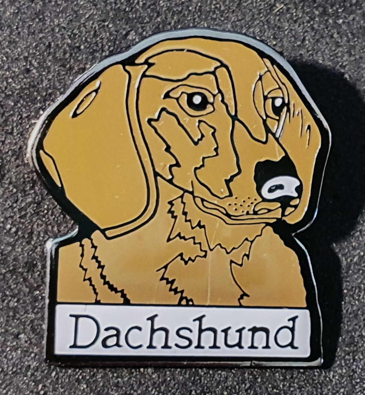 Placchette & Badge: CC414 - Pin Hund - Dachshund – Usato da Reinach BL venduto da Boston-Verkauf