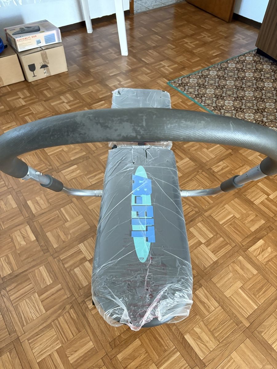 Hometrainer: Abdominaltrainer AB FIT silber grau – Usato da Hunzenschwil venduto da Dudi55 1