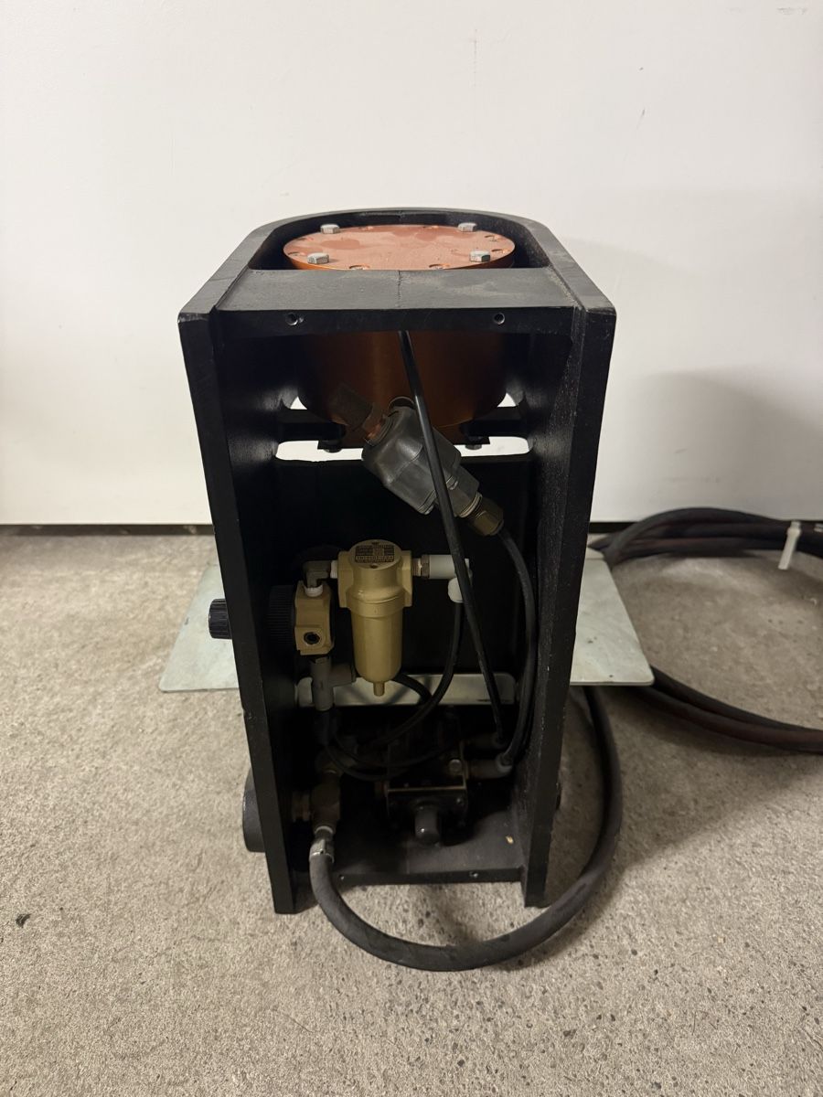 Alle Maschinen: Presse Pneumatik 3M – Gebraucht aus Sirnach von S54Power 4