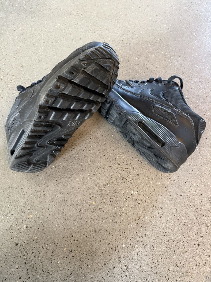 Nike Scarpe da uomo: Nike Air Max 90 - Grösse 37.5 – Usato da Hinteregg venduto da Jazz-C 4