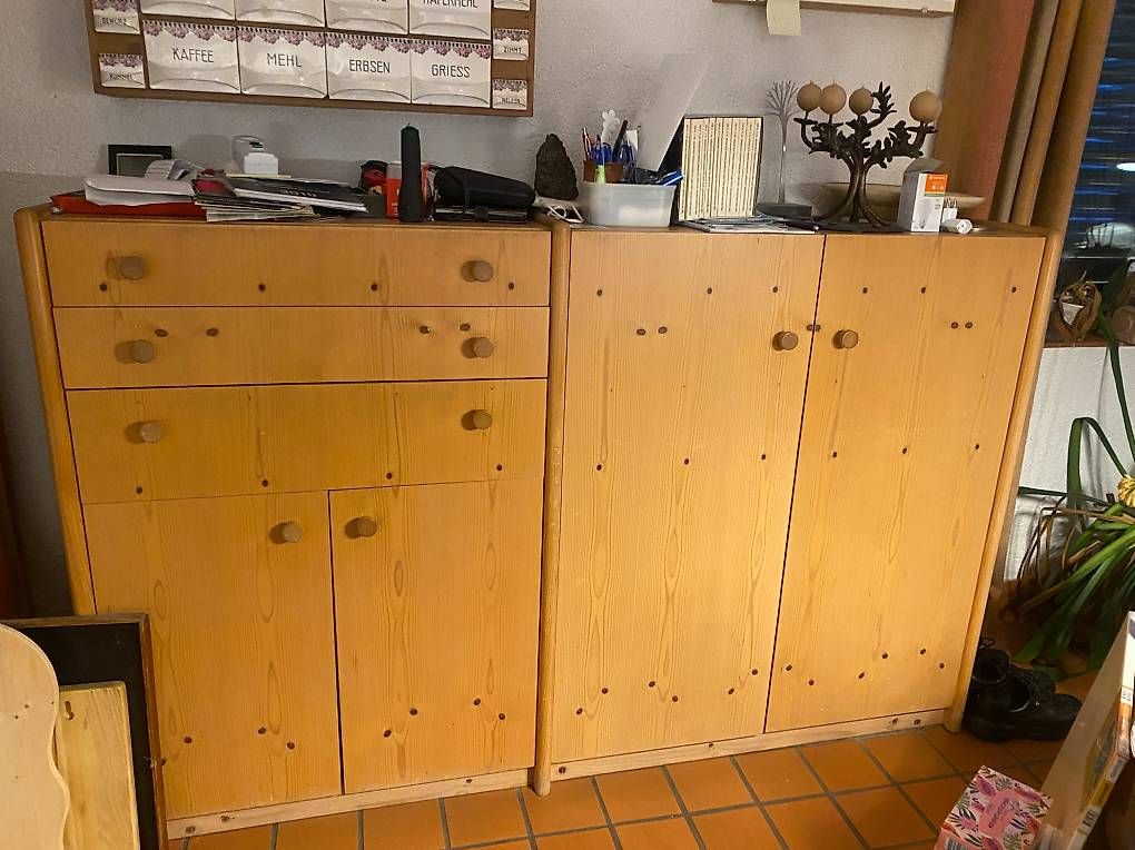 Armadi: Massivholz Schrank  – Usato da Forch venduto da KathrinW3 2
