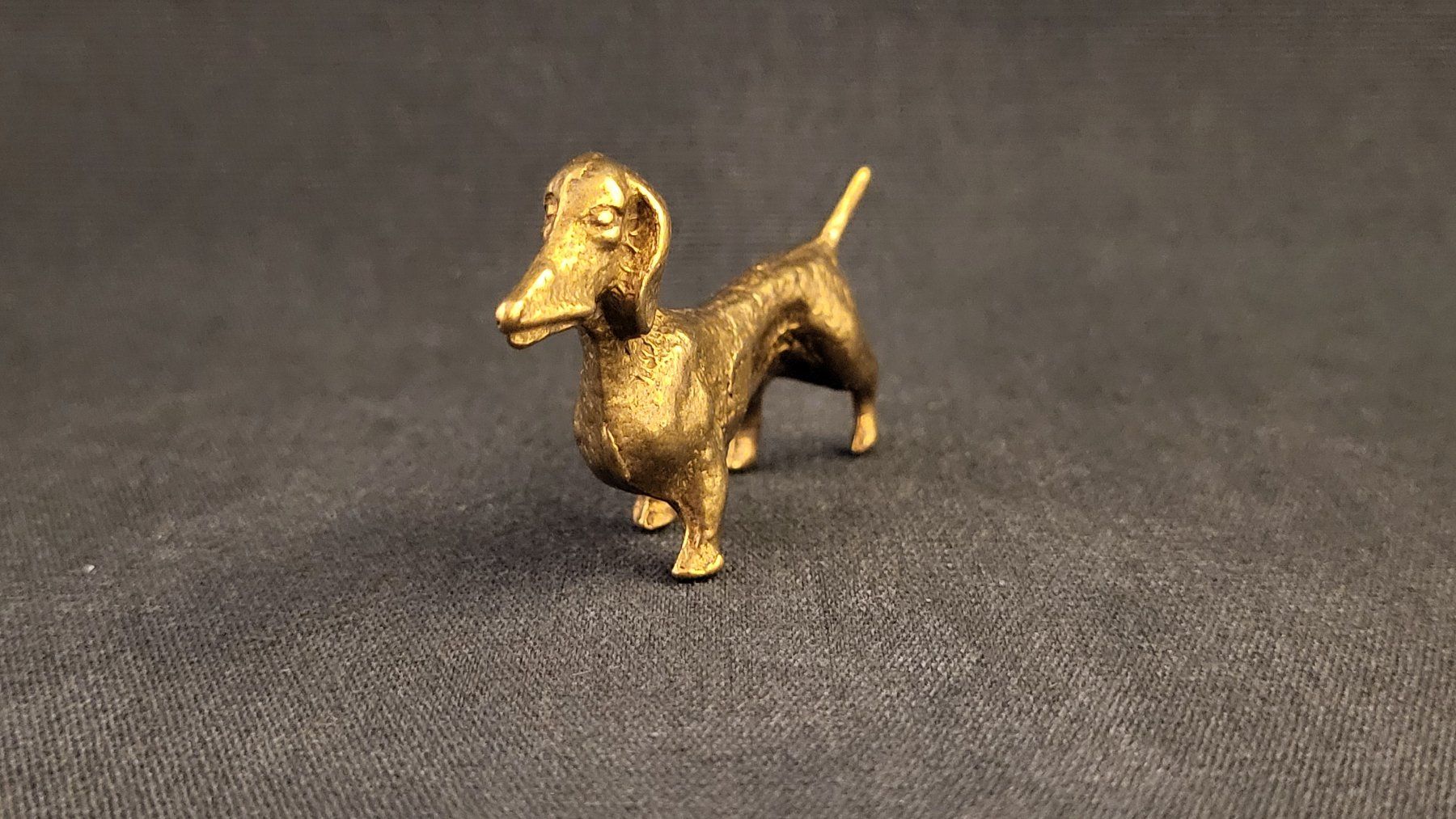 Statuette: Kleiner Metall-Dackel "II" – Usato da Basel venduto da spinne02 1