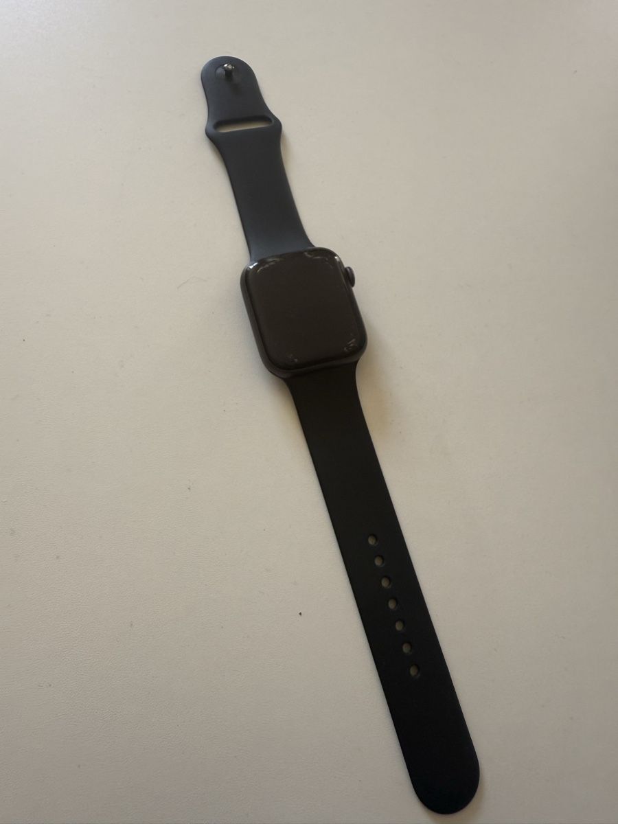 Apple Smartwatch: Apple Watch Series 5 Aluminium 45 mm – D'occasion à Balsthal par amitia 2