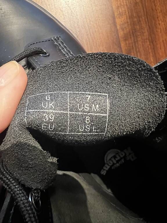 Herrenschuhe: Dr. Martens – Neu und originalverpackt aus Neftenbach von bebbels69 3