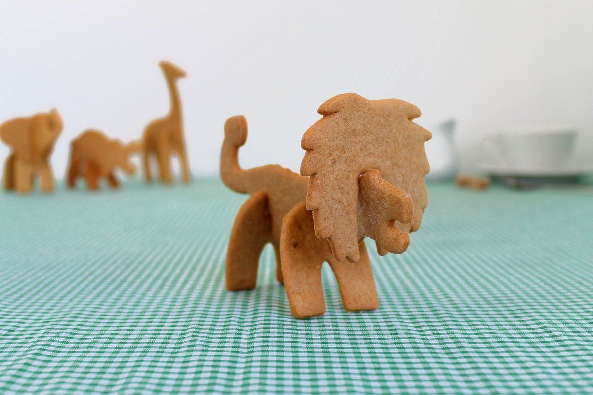 Teglie da forno: 3D Safari Cookie Cutters 2er-Set Löwe + Nilpferd – Nuovo e nell'imballaggio originale da Schwyz venduto da mucholoco