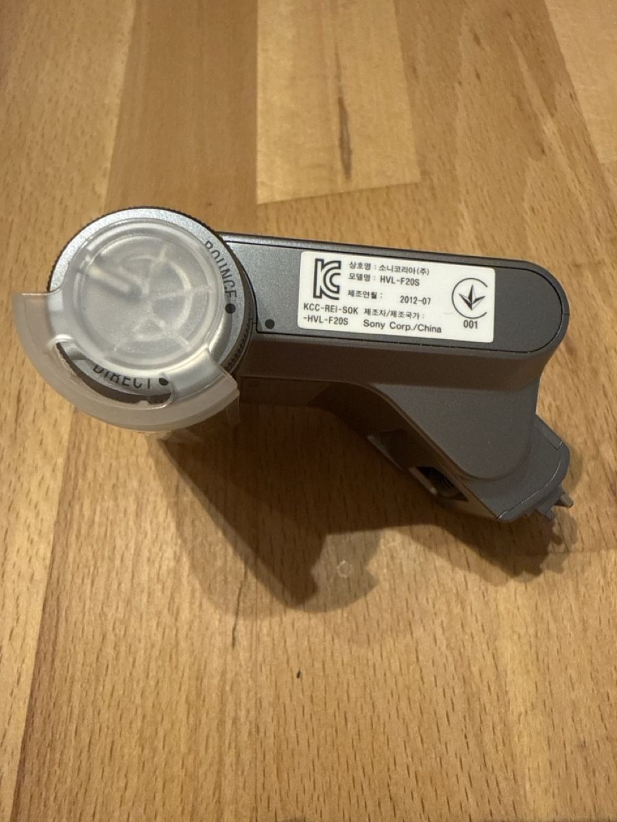 Sony Flash: Sony Aufsteckblitz HVL-F20S – Usato da Niederhünigen venduto da man_7ybw 4