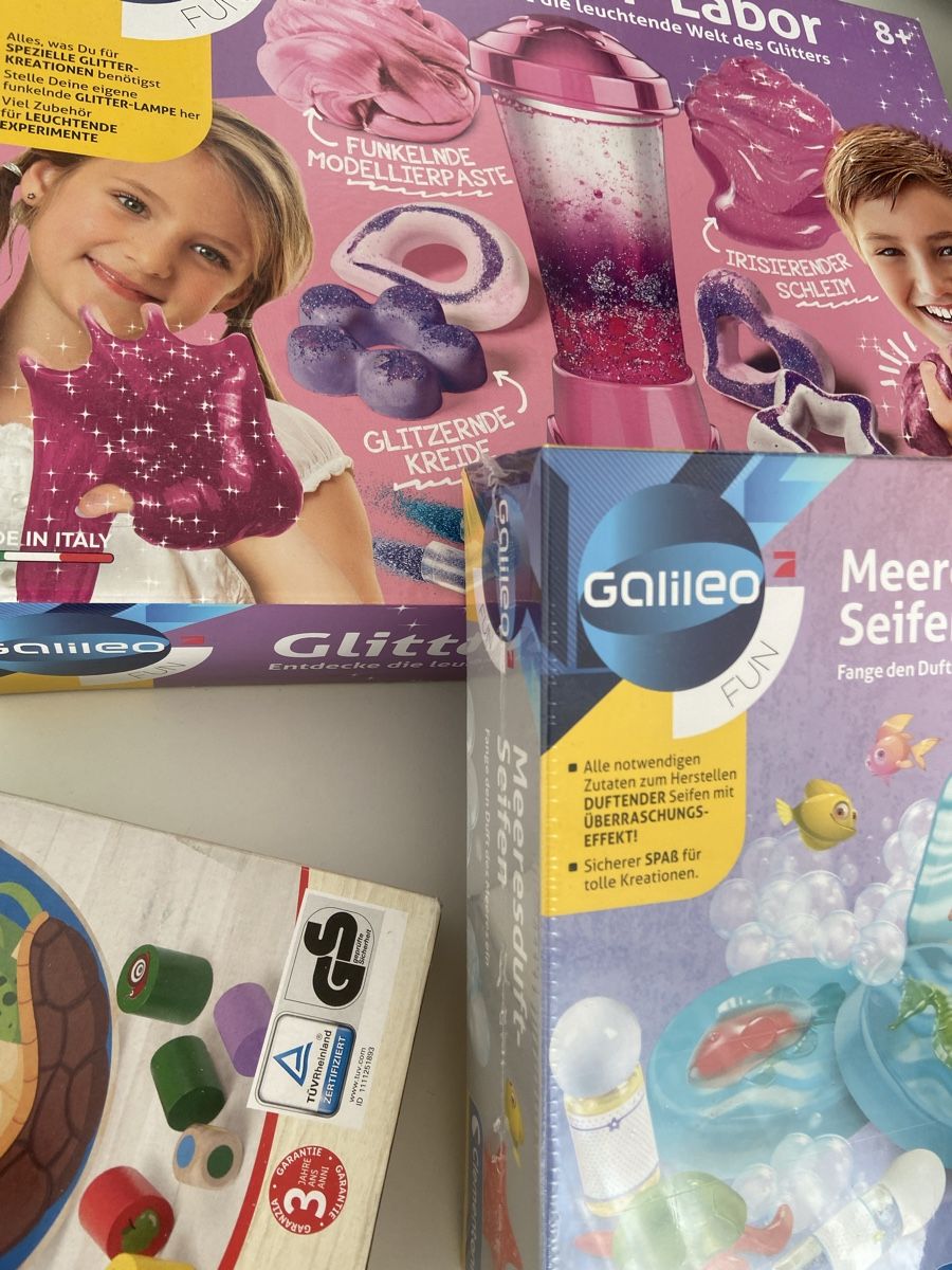 Giocattoli: Kinder set Spielzeug  – Usato da Volketswil venduto da DeAngela 1