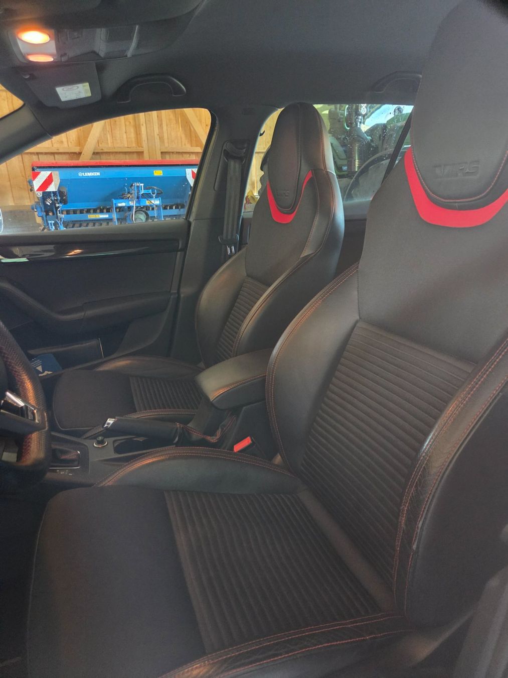 Skoda Automobili: Skoda Octavia RS 2.0 TDI – Usato da Gränichen venduto da sut_trn7 3