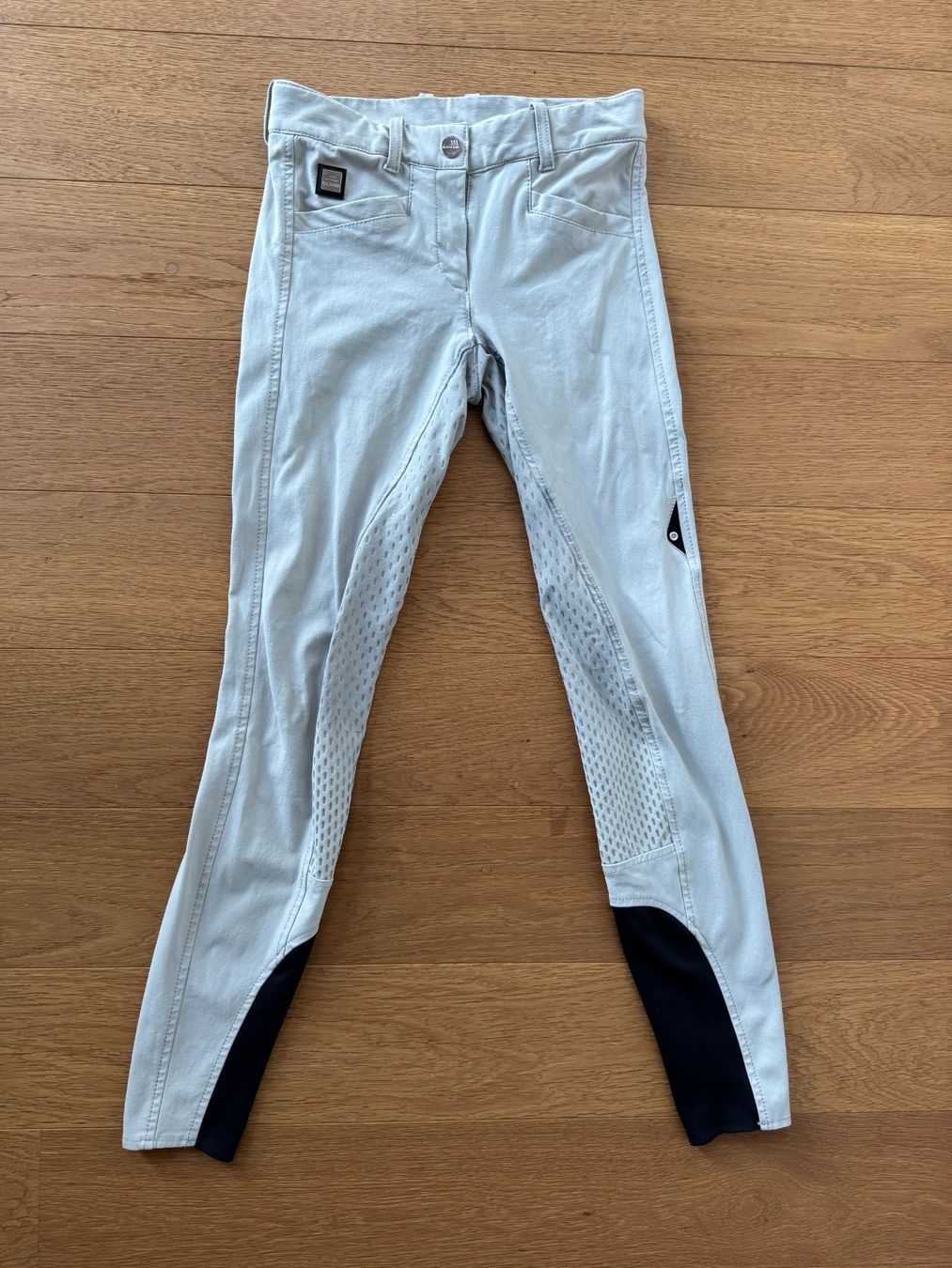 Pantaloni: 2 Vollbesatzreithosen Equiline – Usato da Ettiswil venduto da Ursi33 1