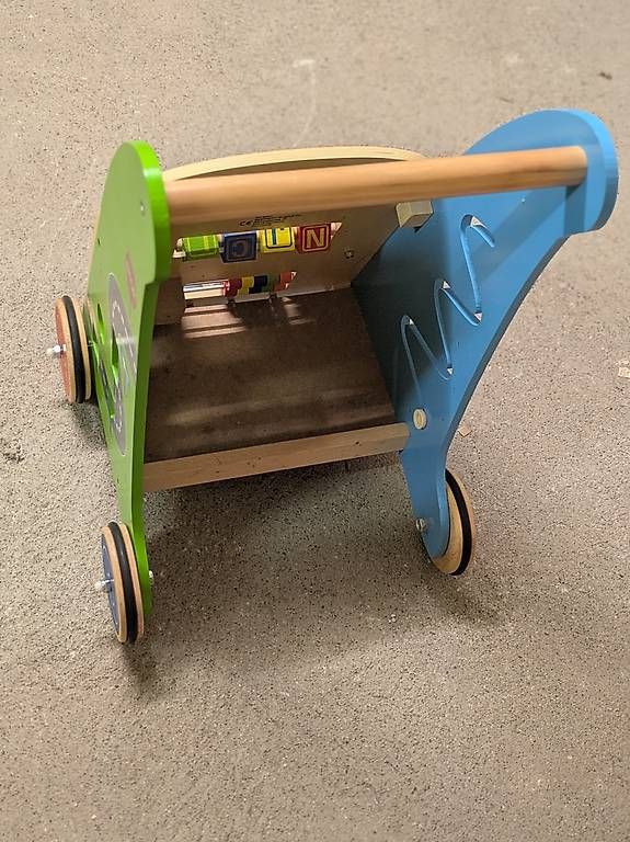 Jouets: Lauflernwagen – D'occasion à Herrliberg par paj_ygn7 1