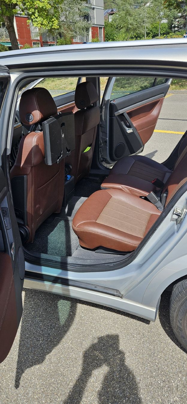 Opel Automobili: Opel Signum 2.2 Direct – Usato da Wettingen venduto da schpucky 7