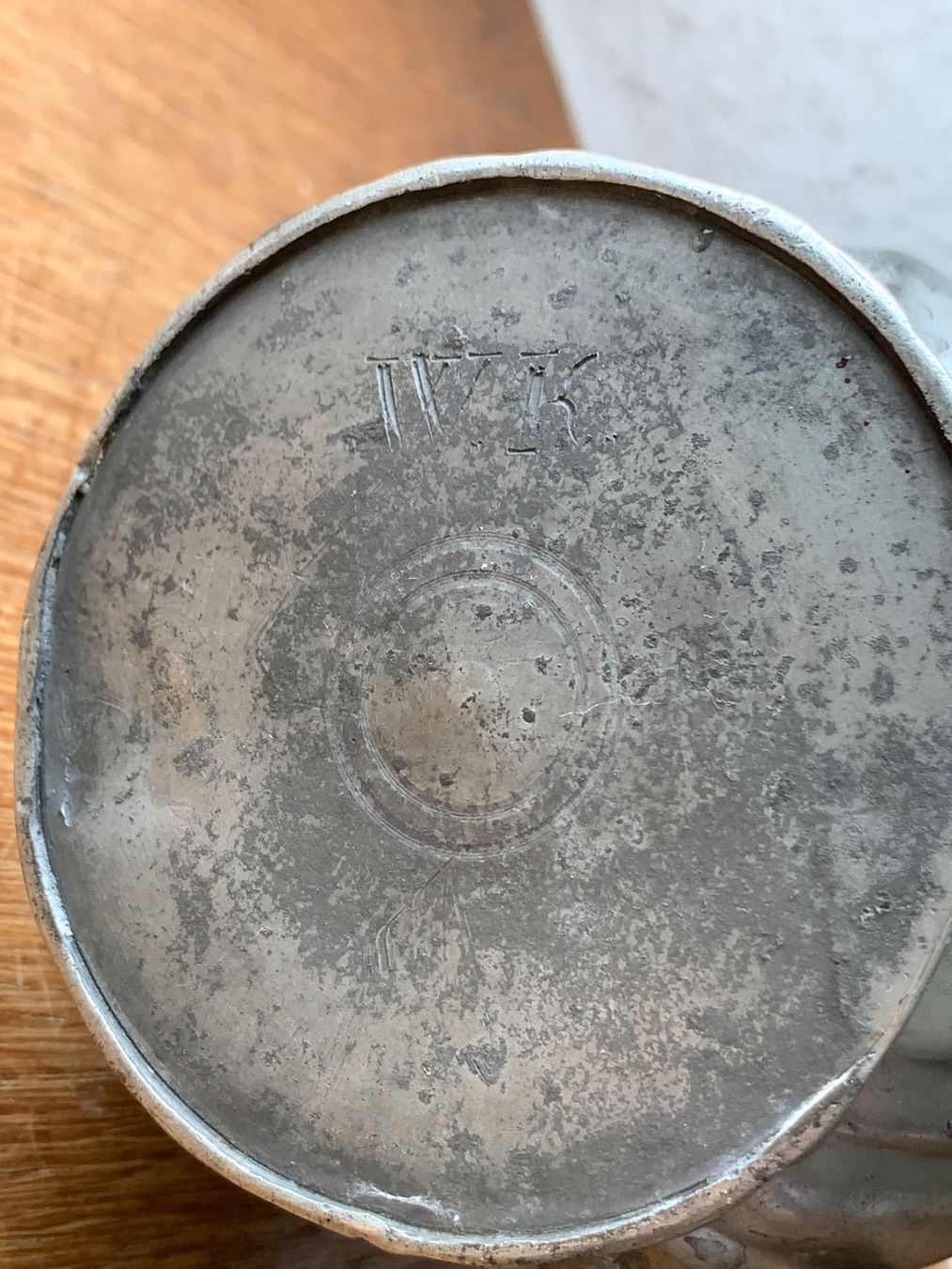 Teekannen: Antike Zinnkanne mit Deckel um 1900 – Gebraucht aus Richterswil von Moii89 4