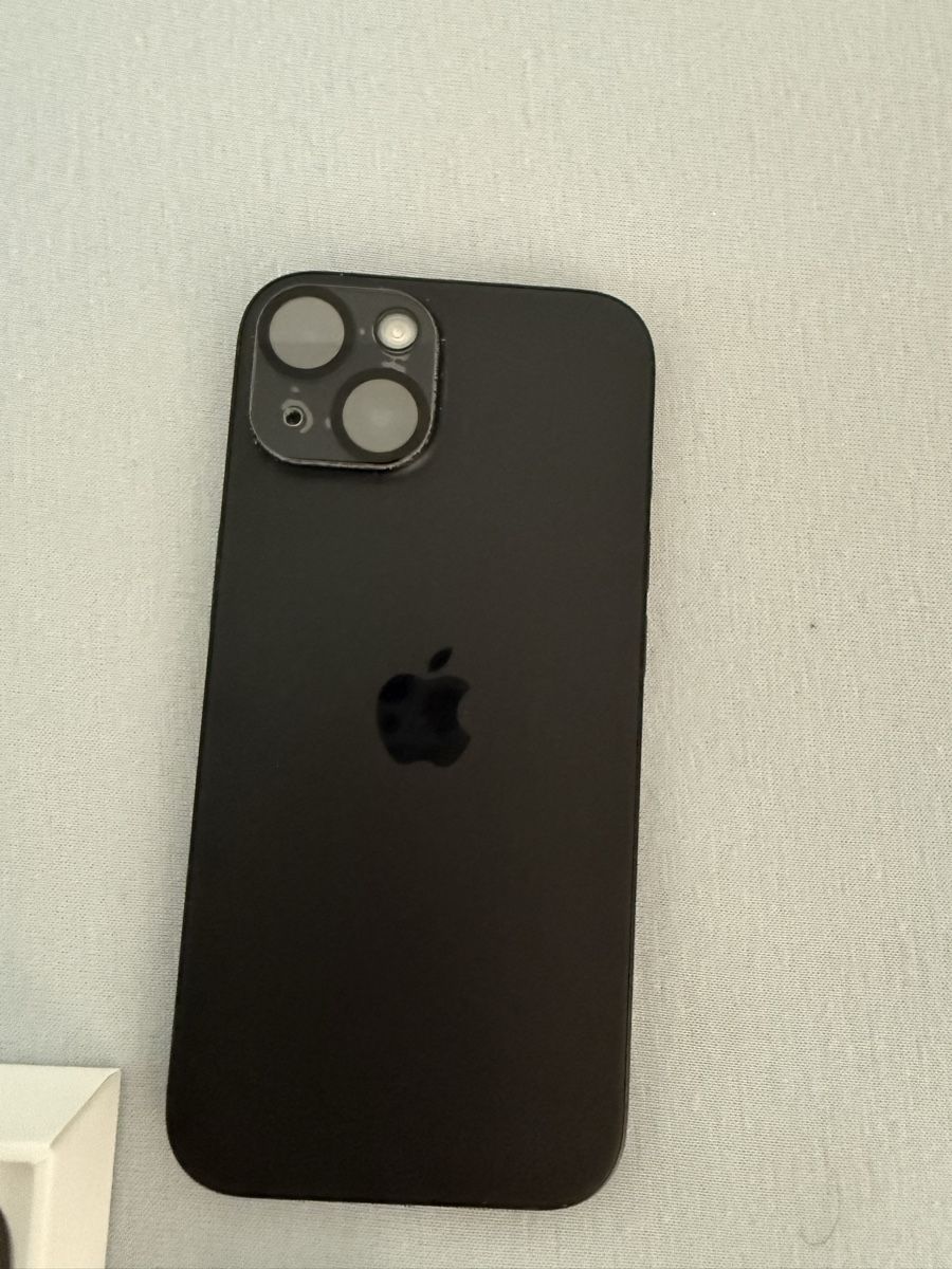 Apple Telefoni cellulari / Smartphones: iPhone 15 128GB Black - Excellent Condition, 97% Battery – Usato da Rotkreuz venduto da lew_tjr9 2