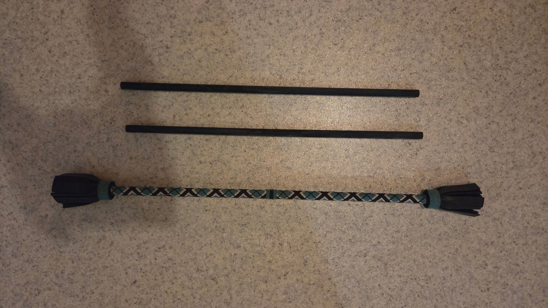 Altri accessori: Devil Stick Blume 69cm incl. Handstäbe – Usato da Basel venduto da gar_7vj8