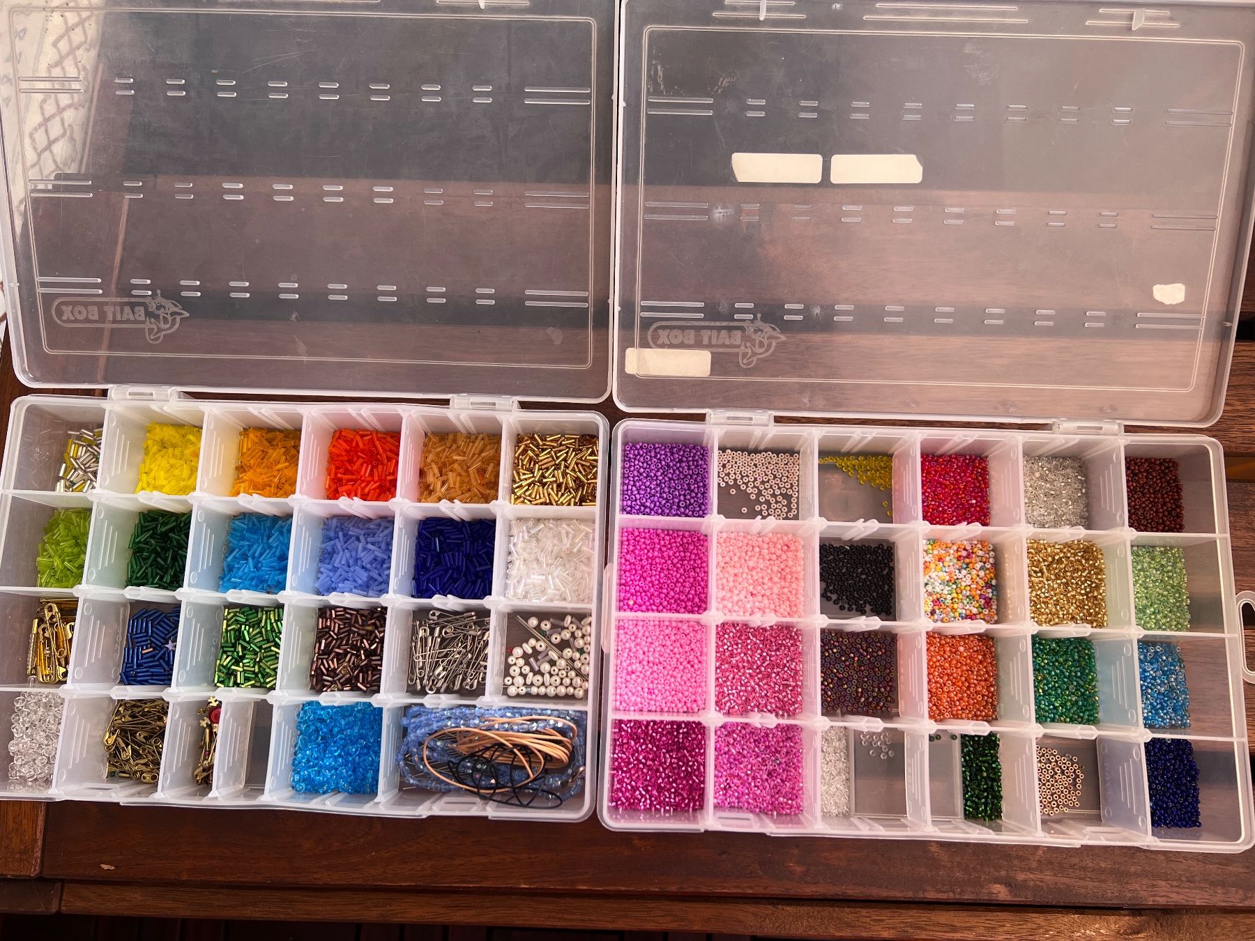 Perles (synthétiques): Lot de perles de rocaille – D'occasion à Bernex par isa_c5fr