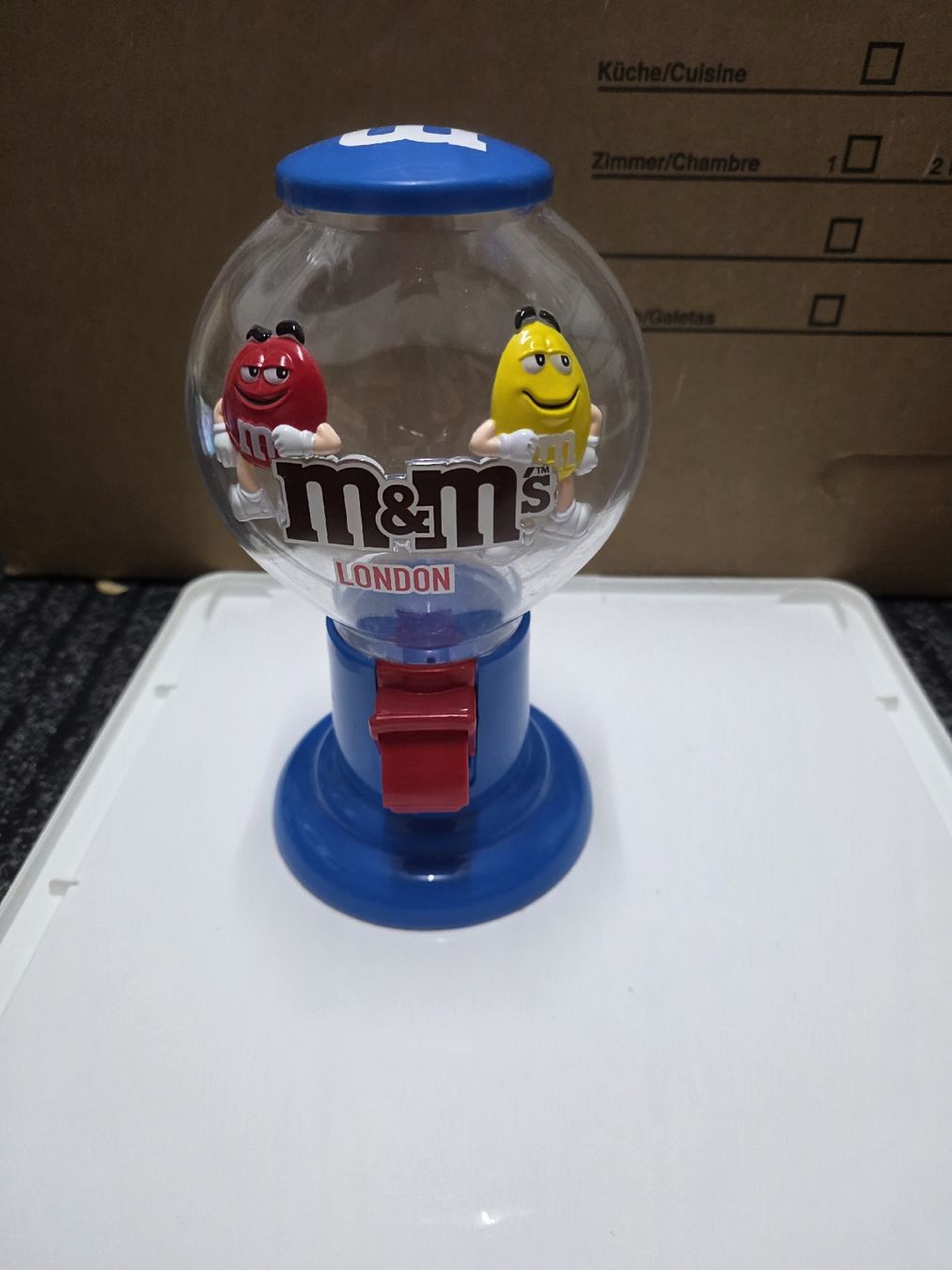 Statuette: M&M's World London Figur Spender – Usato da Dorf venduto da Echo_Elements 2