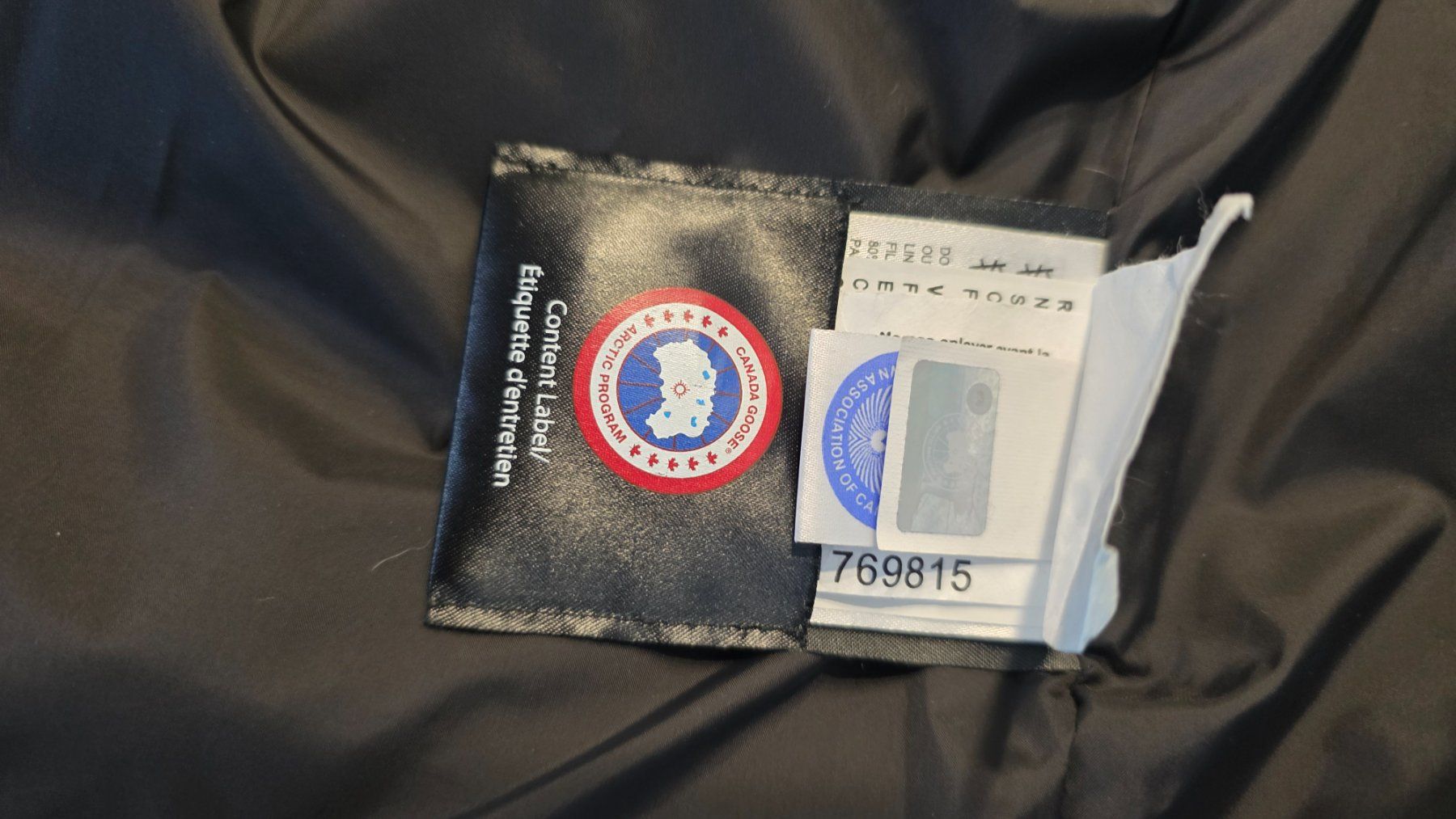 Canada Goose Giacche: ORIGINALE CANADA GOOSE JACKE HERREN SCHWARZ – Usato da Bassersdorf venduto da LiveLove 4