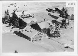 Flugaufnahme Parpan - Hotel Alpina
