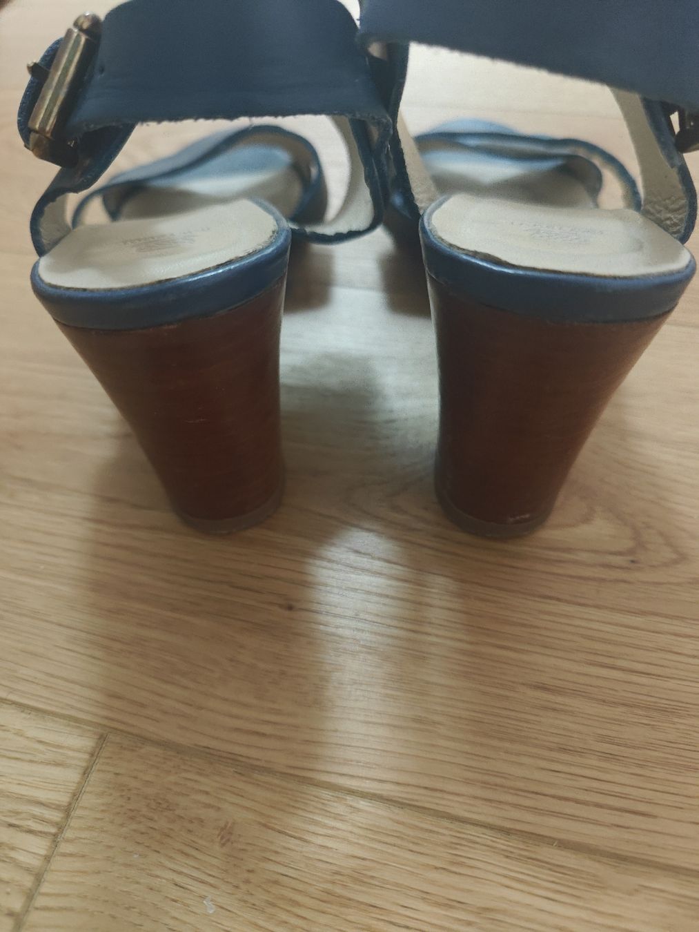 Navyboot Scarpe da donna: Navyboot Gr 39 blau Lederwedges Sandalen – Usato da Menzingen venduto da tschey-tschey 2