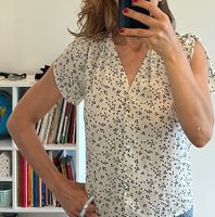 Sommer Bluse süss und elegant Grösse 36; Versand 2 CHF