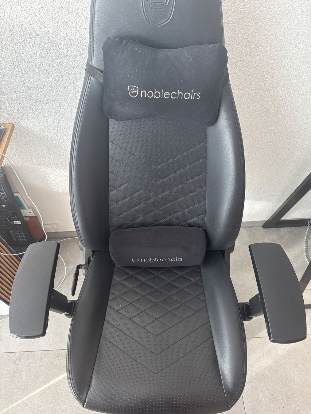 Noblechairs Stühle: Noblechairs Icon – Gebraucht aus Biel/Bienne von Swnpt 3