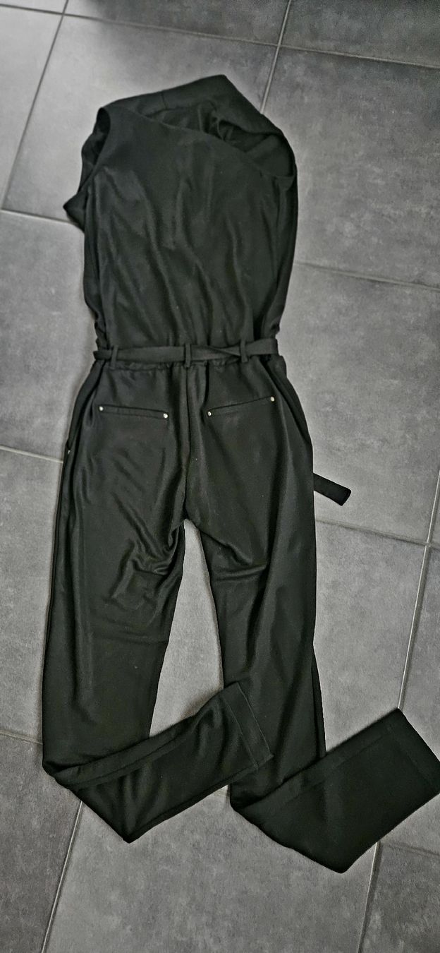 Tute: Hochwertiger Jumpsuit – Usato da Dübendorf venduto da mutti66 2