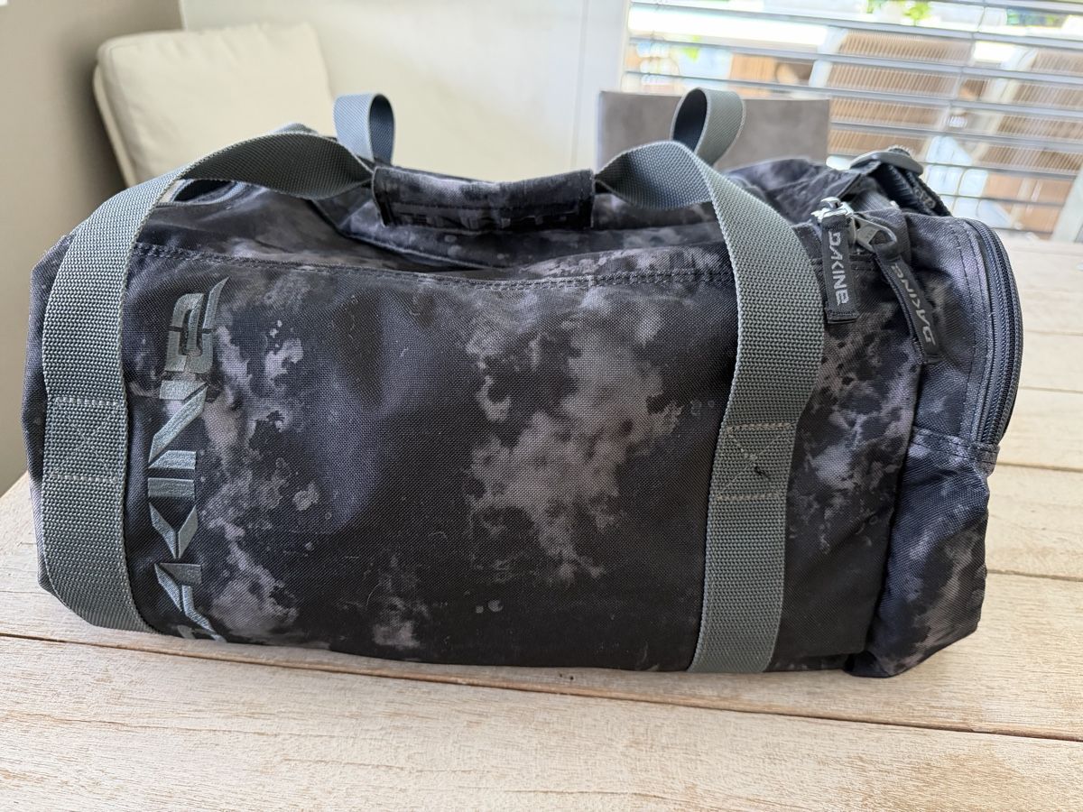 Dakine Borse: Sac de voyage/sport – Usato da Vétroz venduto da clc_6cdz