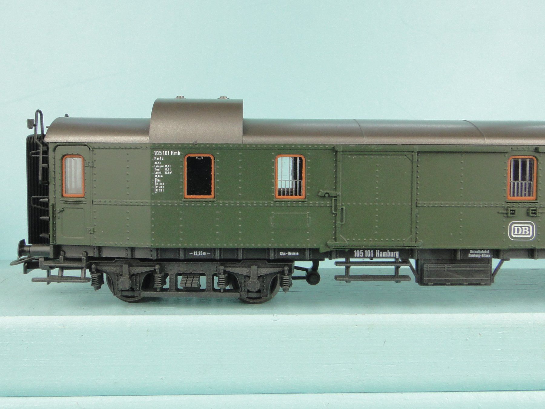 Roco Modellini di ferrovie: Roco 4220S H0 DB Echte Gepäck, AC – Usato da Bülach venduto da cann11 7