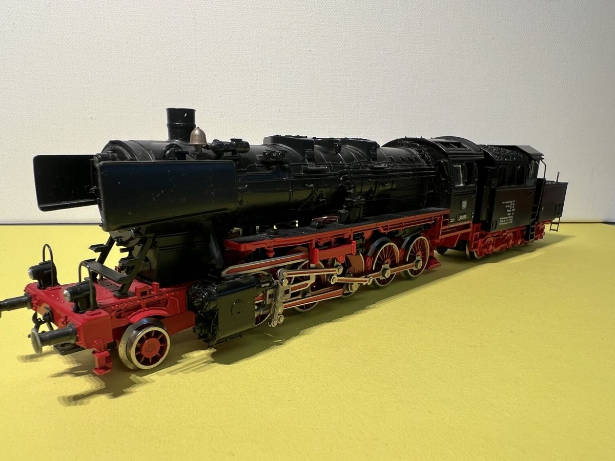 Fleischmann Modellini di ferrovie: Fleischmann Dampflok BR 50 in HO – Usato da Weinfelden venduto da Kammerflimmern 1